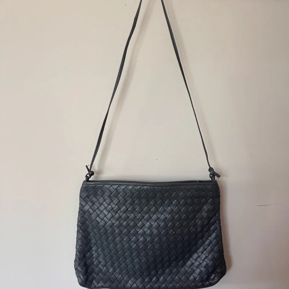 Elegant Gray Woven Leather Shoulder Bag Vintage Meyers made in USA - Picture 2 of 8